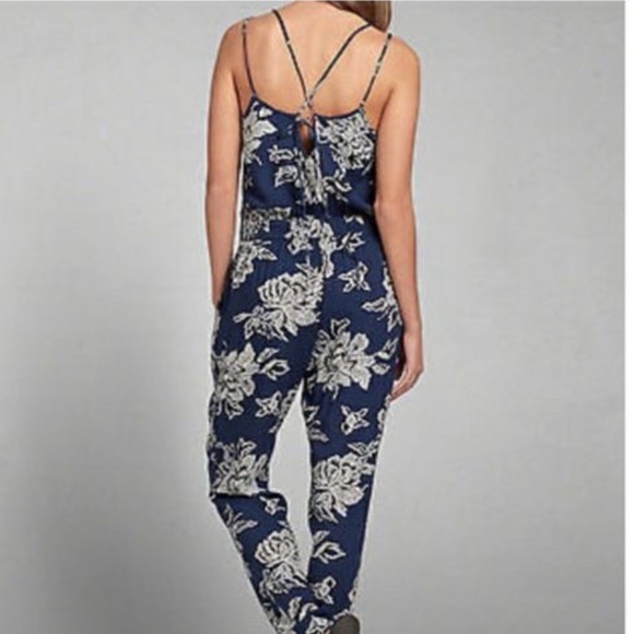 ABERCROMBIE & FITCH LIGHTWEIGHT JUMPSUITS - BUNDLE OF TWO - Picture 2 of 10
